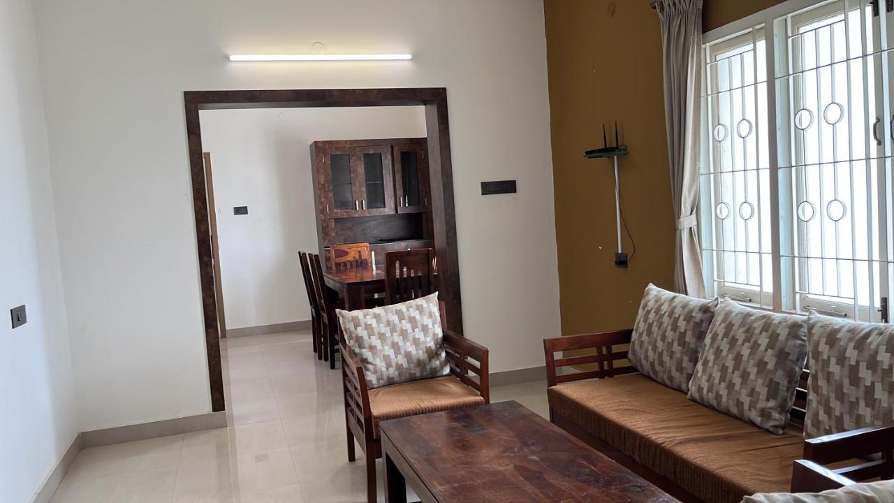 Apartment Pph Living Athithi Corporate